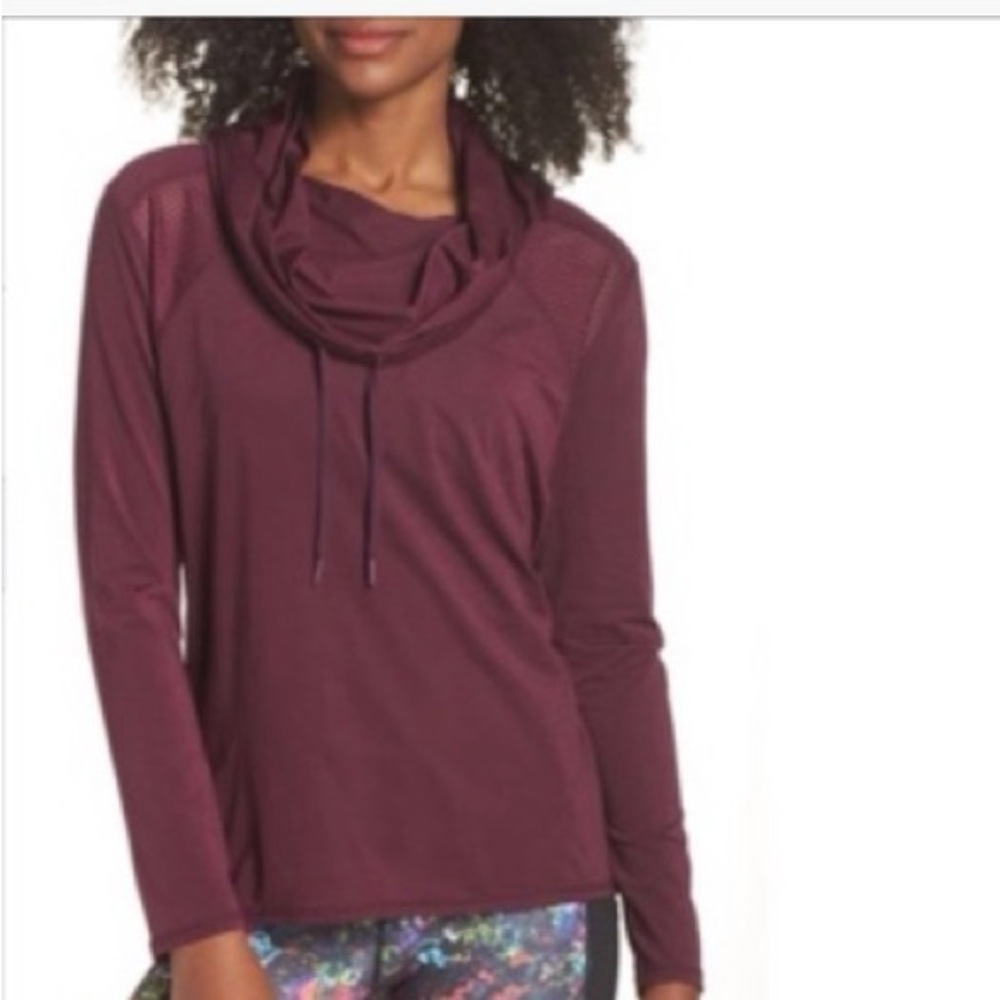 ZELLA Burgundy Light Weight Workout Top Size‎ XL